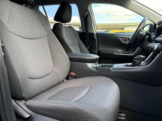 Toyota RAV4 2.5 Hybrid Dynamic NL-AUTO CAMERA ADAPTIVE CRUISE / 16