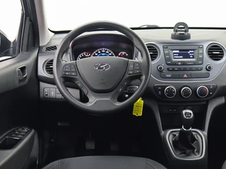 Hyundai i10 1.0i Comfort Bluetooth | All-seasons | Cruise control / 4