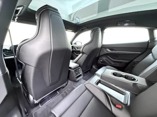 Porsche Taycan 4S Performance 84 kWh SOH 91%| VAN: 56.900,- VOOR: 53.877,- UW HERFSTVOORDEEL: 3.023,-| 18 VOUDIGE STOELVERSTELLING| PORSCHE DEALER ONDERHOUDEN| ORIG. NL NAP 1STE EIGENAAR| 360 CAM| PANORAMADAK| / 27