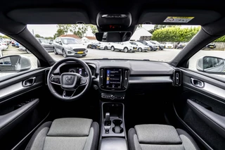 Volvo XC40 1.5 T4 Plug-in hybrid Core Bright  | Keyless | Camera | Carplay / 7
