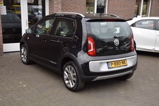 Volkswagen up! Up 1.0 CROSS BLUEM. HIGH UP! / 9