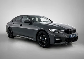 BMW 3-serie 330e xDrive | Dravit Grau | Camera | Stoelverwarming | Memory Stoelen | / 7