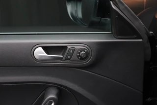 Volkswagen Beetle Cabriolet Cabriolet 1.2 TSI Design BlueMotion | DSG | CRUISE | PDC | AIRCO | / 17