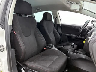 Seat Leon 2.0 TFSI FR | Cruise control | Stoelverwarming | Navigatie | Airco | Parkeersensoren | Trekhaak / 11