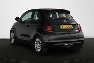 Fiat 500 3+1 Icon 42 kWh Stoelverwarming Camera Apple CarPlay Dodehoek / 5