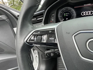 Audi A6 Avant 50 TFSI Hybrid Quattro (Panorama,Trekhaak,Leer,Memory) / 18