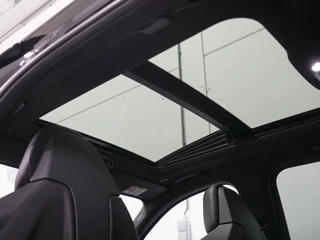 BMW 3 Serie Touring M340i xDrive Panoramadak | M-Stoelen | Harman Kardon | CoPilot / 11