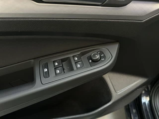 Volkswagen Golf 1.0 TSI 110pk Life Sfeerverlichting Navigatie Parkeersensoren App-Connect / 20