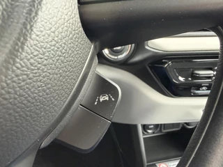 Suzuki Swift 1.2 Comfort Smart Hybrid / 11