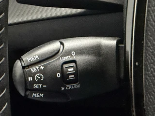 Peugeot e-208 EV Active 50 kWh 3-Fase SOH 95,6% Warmtepomp | Navigatie | Full-Led | Carplay&Android / 21