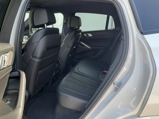 BMW X6 M50D High Executive M-Sport HUD Trekhaak Harman/Kardon Laser-Led 360Cam 32940KM! / 22