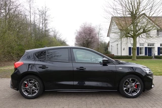 Ford Focus 1.0 EcoBoost Titanium X Business ST Line Winterpakket | LED | PDC | Camera | / 7