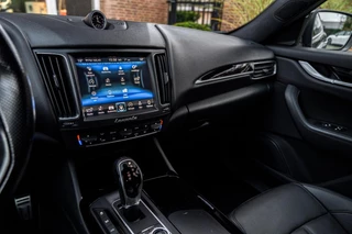 Maserati Levante 3.0 V6 S TwinTurbo AWD GranSport 430 PK Leder Luchtvering 21'' / 26