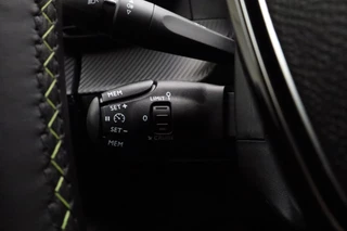 Peugeot 208 1.2T 100pk GT | Demo | Navigatie | Climate & Cruise Control | 3D-Cockpit | Parkeersensoren | Camera / 33