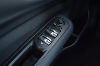 MINI Clubman 1.5 One Salt Business | Apple CarPlay | Stoelverw. | Cruise | Climate / 26