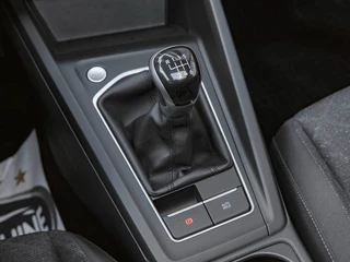 Volkswagen Golf Variant 1.5 eTSI Life Business | PANO | WINTERPAKKET | ADAPTIVE / 29