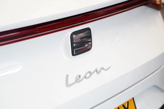 SEAT Leon Sportstourer 1.0 TSI Reference  Climate Control Keyless Go NAP! 24 Maanden garantie* (Vraag naar de voorwaarden) / 19