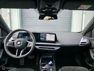 BMW 1 Series 123 xDrive Pano / 360' camera / Navi / 15
