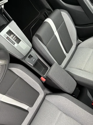 Opel Frontera 1.2 Turbo 145Pk Automaat Hybrid GS | DEMO | Climate control | Navigatie | Winterpakket | Camera | Parkpilot | Led | Private-Glas | Elektrisch Pakket | LM-Velgen / 32