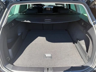 Volkswagen Passat Variant 1.4 TSI PHEV GTE * Trekhaak * AUTOMAAT * Parkeercamera * Head-up Display * / 14