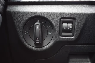 Skoda Kamiq 1.0 TSI Sport Business | Sportstoelen | Apple CarPlay | Climate | Cruise / 26