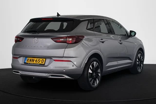 Opel Grandland 1.6 Turbo Plug-In Hybrid 4x4 Ultimate 300 PK Afneembare Trekhaak Stoel-Stuurverwarming / 4