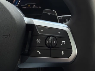 BMW X1 xDrive25e M-sport Camera | Panorama-dak | Keyless | / 18