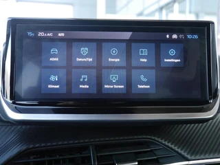 Peugeot e-2008 EV Allure 54 kWh | tot 406km WLTP range | SOH 96% | Parkeersensoren voor + achter | Draadloos Apple Carplay/Android Auto | Cruise Control | Privacy Glass / 26