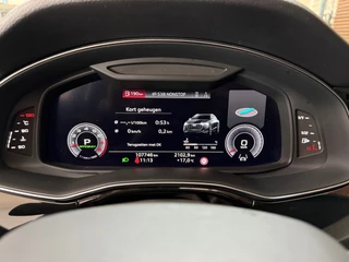Audi Q8 55 TFSI quattro Pro Line Plus S Line |Black Pack | Luchtvering | PANO| Matrix-Led | 22INCH |BANG&OLUFSEN |TREKHAAK / 55