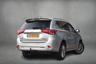 Mitsubishi Outlander 2.4 PHEV Intense / 4