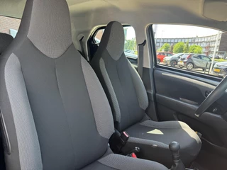 Toyota Aygo FUN 5-DEURS NL-AUTO AIRCO CENTRALE VERGRENDELING / 15