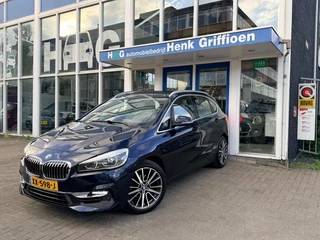 BMW 2 Serie Active Tourer 218i High Executive I Navigatie I Camera I Trekhaak I HUD I LED