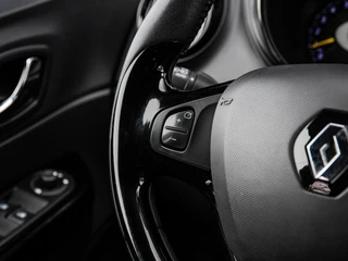 Renault Captur 1.2 TCe Dynamique | Automaat | Navi | Camera | Keyless | Climate control | Trekhaak / 32