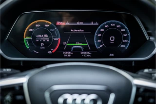 Audi e-tron Sportback 55 quattro S edition 95 kWh  Panorama Leder Trekhaak / 29