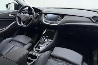 Opel Grandland X 1.6 Turbo Hybrid Elegance Automaat | Lederen bekleding | Stoelverwarming en ventilatie | Electrische achterklep | Keyless | Navigatie | DAB radio / 19
