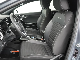 Kia XCeed 1.5 T-GDi GT-Line  - Navigatie - Stoel-/stuurverwarming - Cruise Control - Climate Control - Fabrieksgarantie tot 08-2031 / 19
