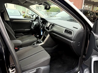 Volkswagen T-Roc 1.0 TSI Style  Camera, App Connect, Elek.Achterklep, Trekhaak / 24