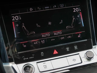 Audi Q8 e-tron 55 quattro S Edition 115 kWh 23 Inch | NL-auto | SoH 98% / 13