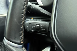 Peugeot 3008 1.2T 130pk GT | Achteruitrijcamera | Parkeersensoren V+A | Cruise & Climate control | Navi | Apple Carplay / Android Auto / 21