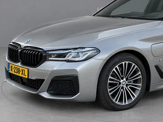 BMW 5 Series Touring 530e M sport PLUS panoramadak, electr trekhaak, lazer, VOL OPTIES! 1 e eigenaar, Origineel NL auto met nap / 27