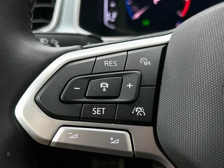 Volkswagen T-ROC 1.5 TSI Life Edition | Automaat | Adaptive Cruise | Stoelverwarming | CarPlay | Parkeersensoren | BTW / 14