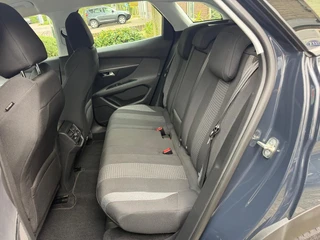 Peugeot 3008 1.2 PureTech Blue Lease Executive / 42