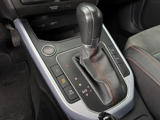SEAT Arona 1.5 TSI FR Launch Edition 150PK Automaat Camera Sportstoelen Navi Apple Carplay Android Auto / 39