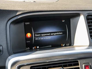 Volvo V60 2.4 D6 AWD Plug-In Hybrid Summum | Leder | Schuifdak | Keyless | Camera | Xenon | Stoelverwarmng / 36