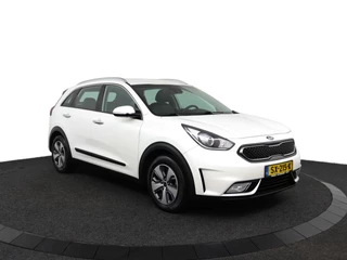 Kia Niro 1.6 GDi Hybrid DynamicLine  - Automaat - Trekhaak - Achteruitrijcamera - Navigatie - Cruise Control - Climate Control - 12 maanden bovag garantie / 11