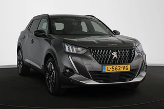 Peugeot 2008 1.2 PureTech GT Pack Stoelverwarming Keyless Achteruitrijcamera / 2
