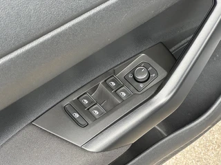 Volkswagen Polo 1.0 TSI DSG R-Line 110pk Adapt. Cruise | IQ light | 17 inch | Camera | Virtual | Carplay | Rijklaar incl. garantie / 12
