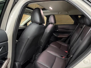 Mazda CX-30 2.0 e-SkyActiv-X M Hybrid Luxury | Pano | Leder | HUD | ACC | Dodehoekdetectie | 180 PK | 2023 / 49
