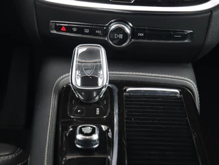 Volvo V60 2.0 T6 Recharge AWD 340PK Inscription | Memory | H&K Audio | Trekhaak / 51