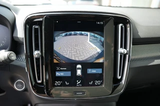 Volvo XC40 1.5 T4 RECH R-DESIGN Camera,Carplay, Harman Kardon / 28